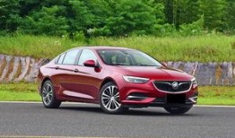 2025款别克君威最新爆料,科技升级，豪华再升级，性能与智能并重